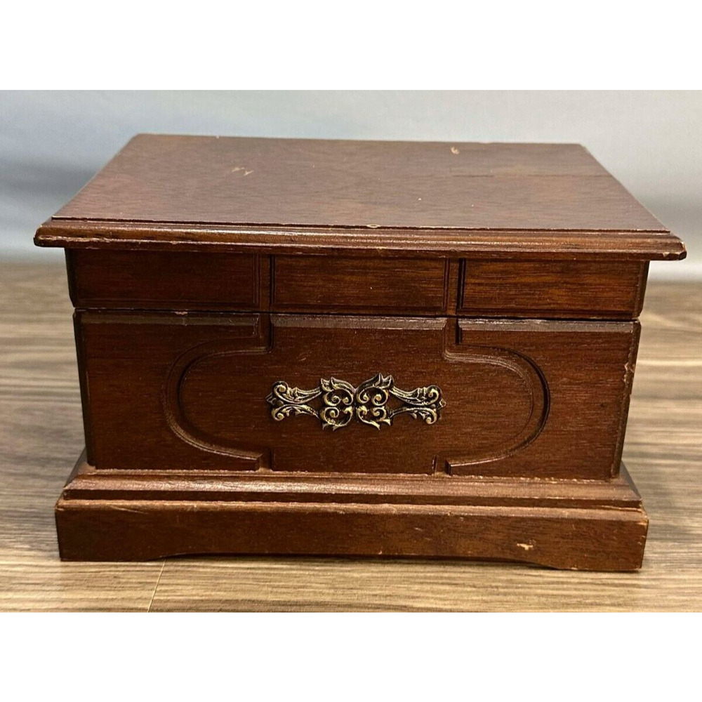 Farrington Jewlery Box Wooden Musical Wind Up Velour Lined Vintage